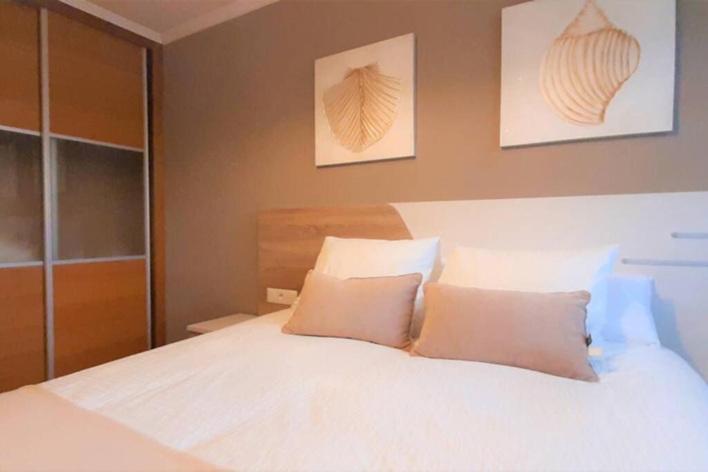 Apartamento Playa Foz Con Piscina Y Parking 010 Apartment ภายนอก รูปภาพ